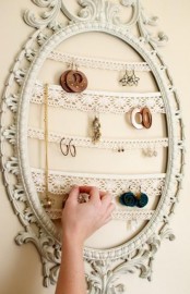 how-to-organize-your-jewelry-in-a-comfy-way-ideas-19