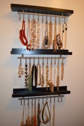 how-to-organize-your-jewelry-in-a-comfy-way-ideas-25