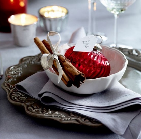 How To Use Christmas Ornaments In Home Decor Ideas