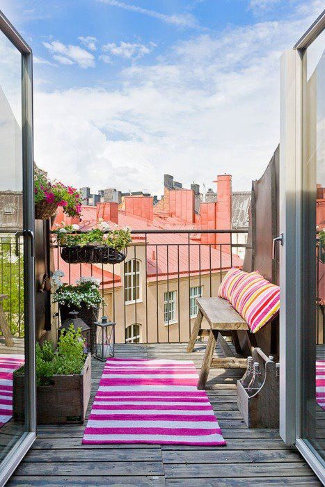 Picture of How To Use Color And Textures In Small Spaces: 24 Ideas - DigsDigs