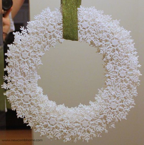 How To Use Snowflakes In Winter Décor: 36 Ideas - DigsDigs