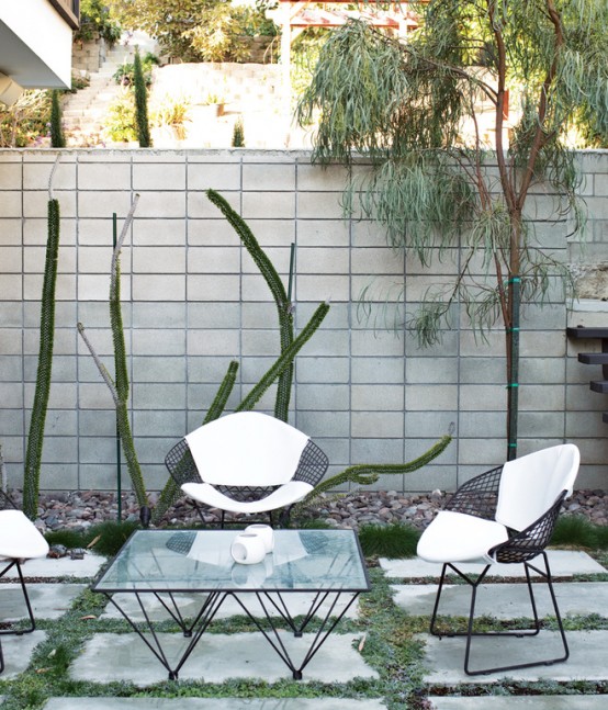 Iconic And Functional Bertoia Seating Collection