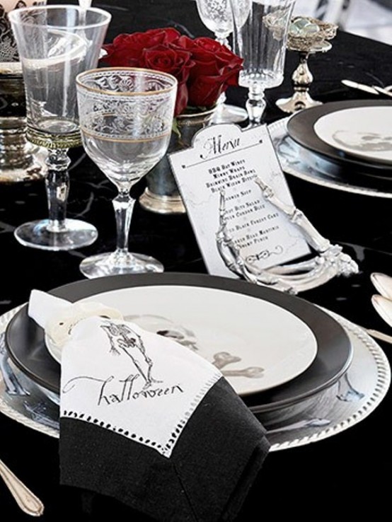 Ideas For Elegant Black And White Halloween Bone-chilling napkins and plates are a must-have for your Halloween table.