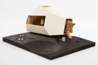 imaginative-and-bold-cat-houses-with-futuristic-designs-11