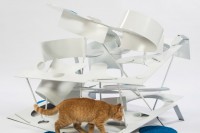 imaginative-and-bold-cat-houses-with-futuristic-designs-6