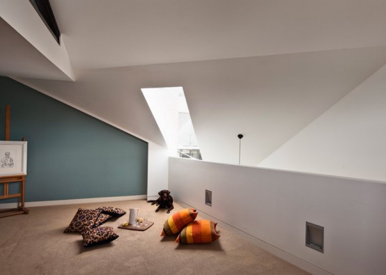 Impressive Stirling House Clad With Weathered Wood