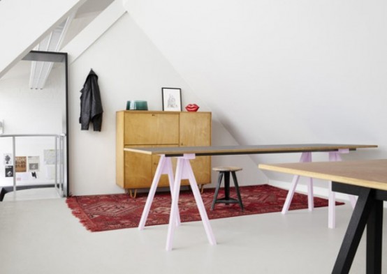 Industrial Chic House With Century Furniture
