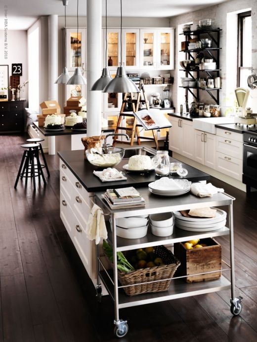 34 Timelessly Elegant Black And White Kitchens - DigsDigs