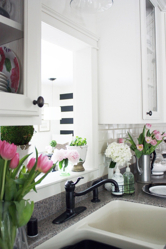 bright pink flowers and white blooms will easily refresh your kitchen for spring or for summer