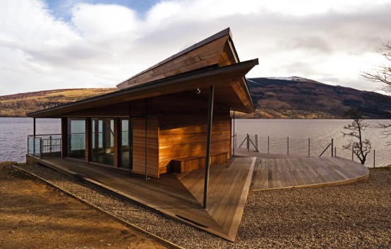 Jamesbond Inspired Boathouse