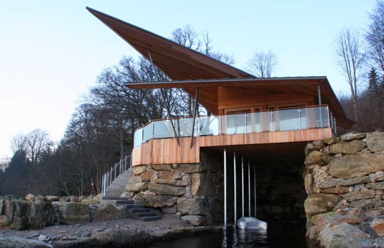 Jamesbond Inspired Boathouse