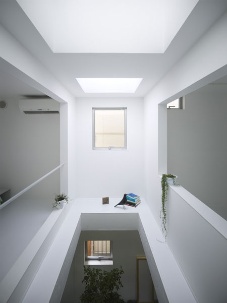 Japanese House Design With Garden Room Inside
