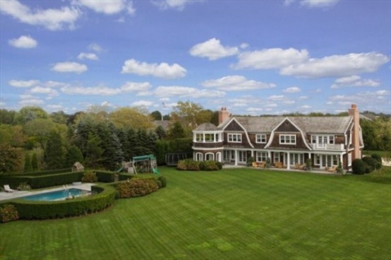 Jlos Elegant Mansion In The Hamptons