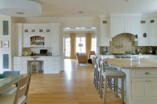 Jlos Elegant Mansion In The Hamptons
