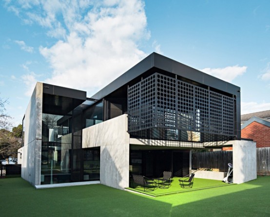 Laconic Minimalist House With Multi Colored Touches