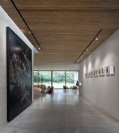 Light And Spacious House In Brazil For Art Lovers