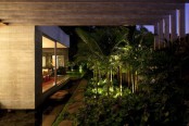 Light And Spacious House In Brazil For Art Lovers