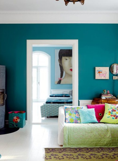 Light House With Bright Furniture And Accents
