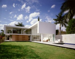 Los Amates Modern House In Mexico