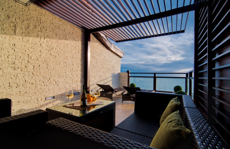 Fresh balcony family room decorating ideas terrific finding .
