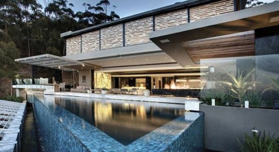 Luxurious Cutting Edge Residence