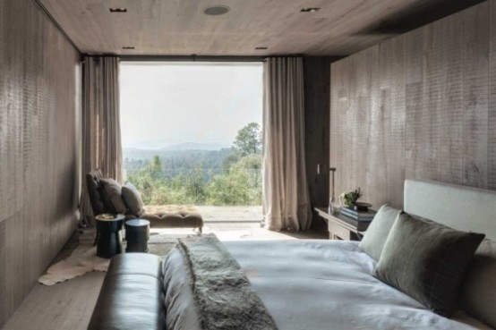 Luxurious El Mirador House From Natural Materials