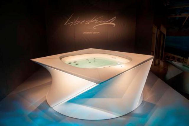 Luxurious Flow Jacuzzi Looking Like Roman Thermae