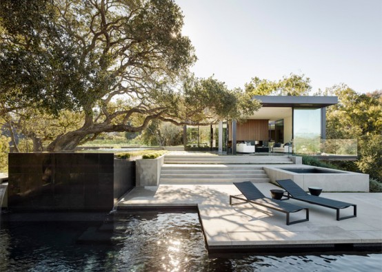 Luxurious Glazed Home In A Slope Of An Oak Grove