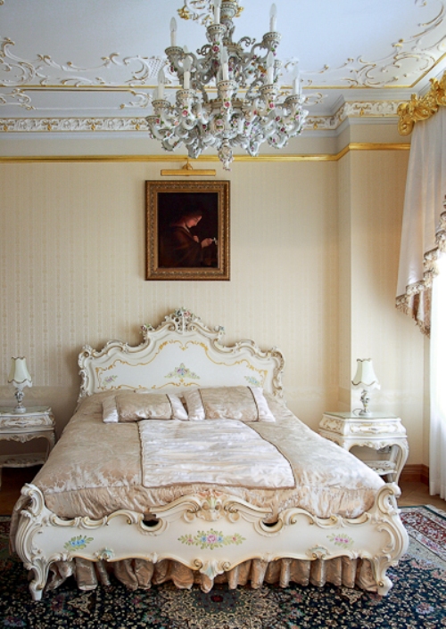 Luxurious Rococo Style Apartment