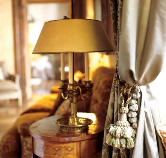 Luxury Apartment In Palace Style To Feel A Monarch