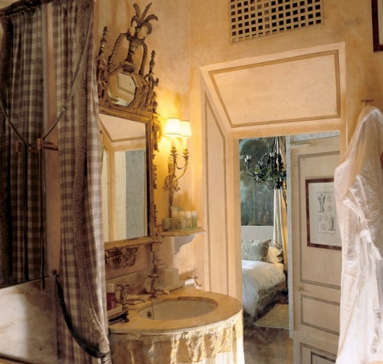 Luxury Apartment In Palace Style To Feel A Monarch