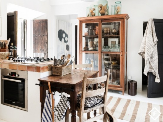 Luxury Country House With A Eclectic Interior