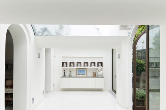 Luxury Mews House With Classical Interiors
