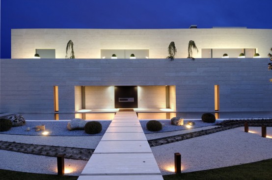 Luxury Minimalist House Design By A Cero