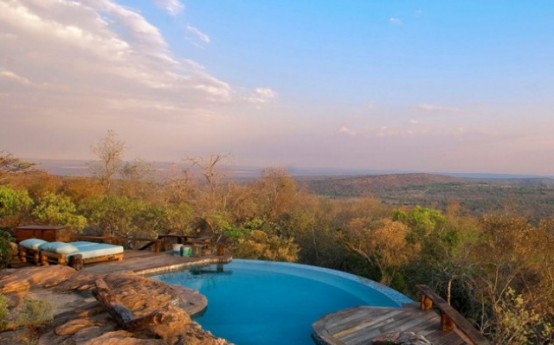 Luxury South African Villa With Cave Like Interiors