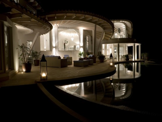 Luxury Villa In A Contemporary Neutral Scheme