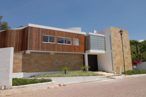 Mexico Home with Artificial Bamboo Forest Inside