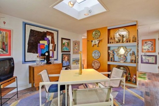 Mid Century House With A Stunning Color Scheme