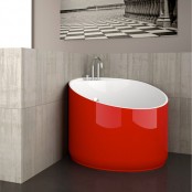 Mini Bathtub Of Fiberglass For Small Spaces