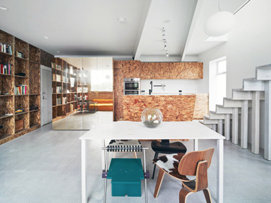 Two-Level Apartment With Minimal Doors and Walls