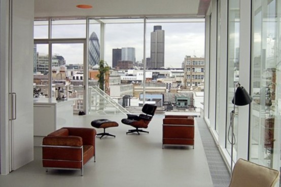 Minimalist Apartment With A Rooftop Garden