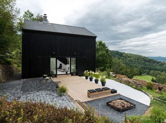 Minimalist Black And White Barn Renovation