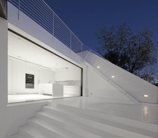 Minimalist Black And White House On The Hollywood Hills