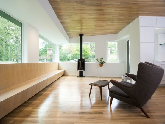 Minimalist Home With Oak Surfaced Interior On A Tricky Site