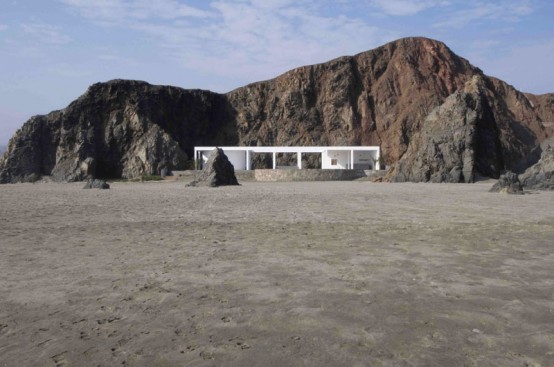 Pure White Minimalist House Located on a Deserted Beach