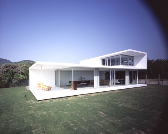 Minimalist house in Minami Boso