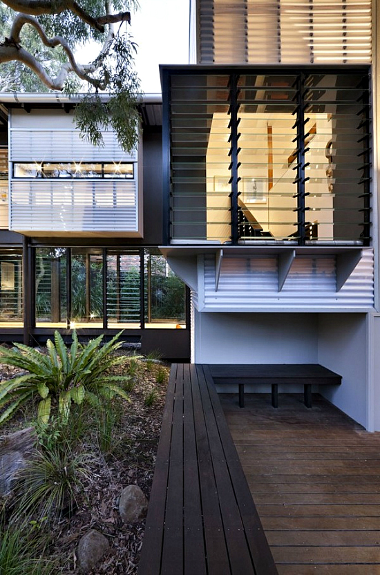 Minimalist House With A Double Height Deck In Australia