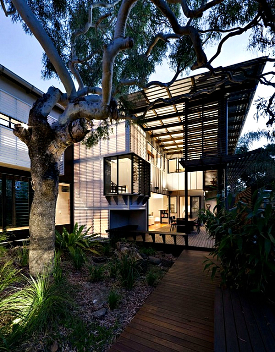 Minimalist House With A Double Height Deck In Australia