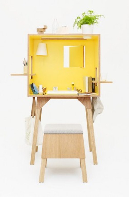 Minimalist Workspace To Keep Maximum Privacy