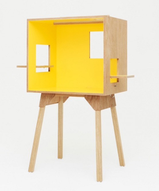 Minimalist Workspace To Keep Maximum Privacy